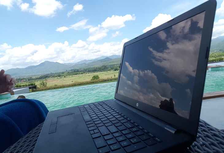 How To Achieve Location Independence as a Digital Nomad