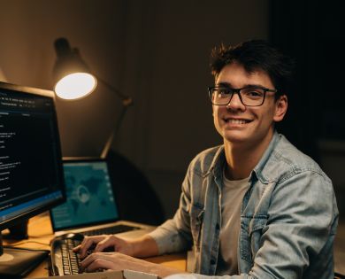 How to Pursue a Freelance Career in Computer Programming